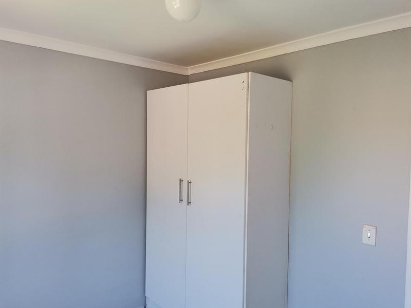 To Let 2 Bedroom Property for Rent in Paarl Western Cape